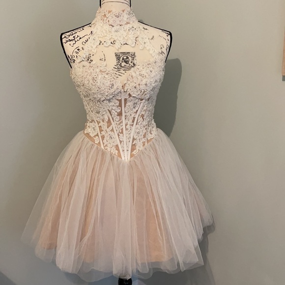 Sherri Hill Lace Appliqué Mini Cocktail Prom Pageant Bridal Wedding Party Dress - Picture 2 of 16